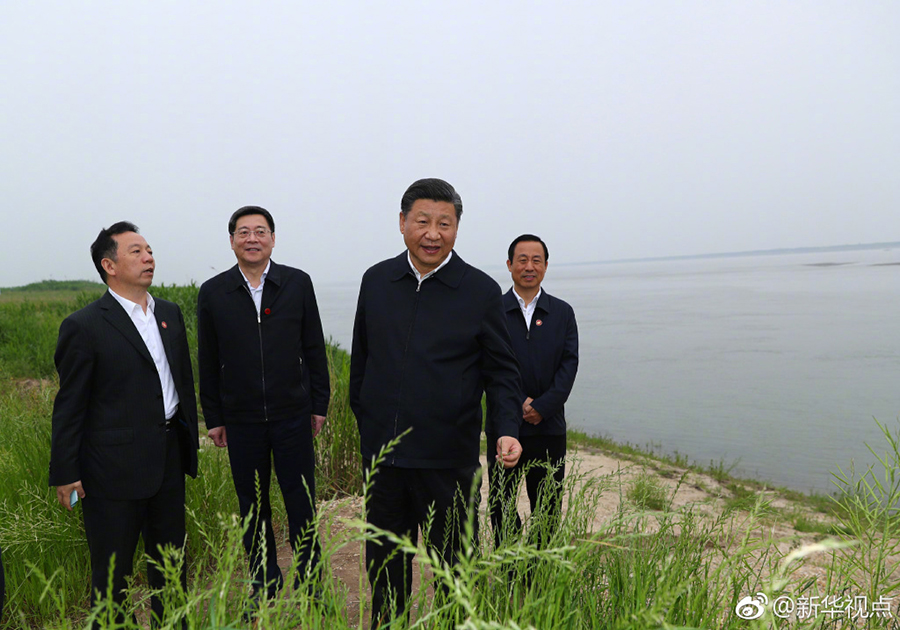 http://www.xinhuanet.com/politics/leaders/2018-04/25/1122741011_15246725164821n.jpg