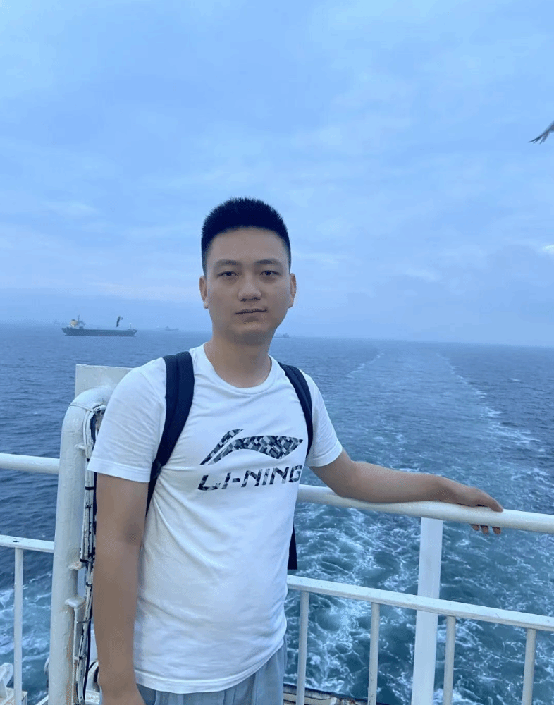 43E37